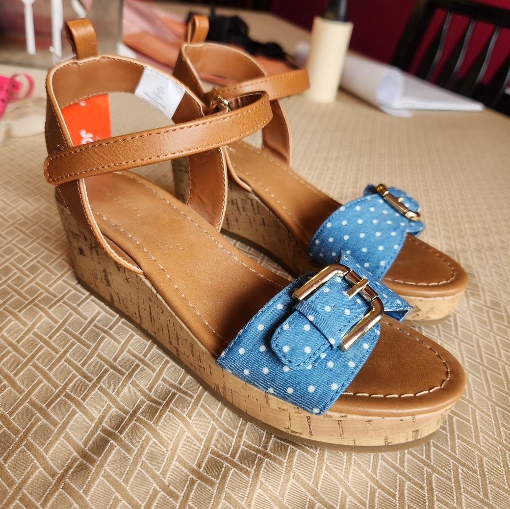 5/$20 NWT Joe Fresh beige blue white polka dot wedge heel sandal shoes girls 3
